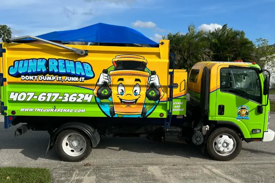 Junk Hauler in Orlando, FL